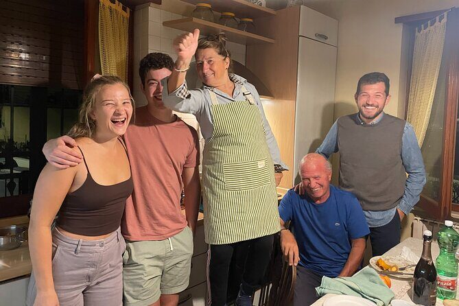 Cooking & eating with Locals in their home kitchen in Rome - What makes this experience special?