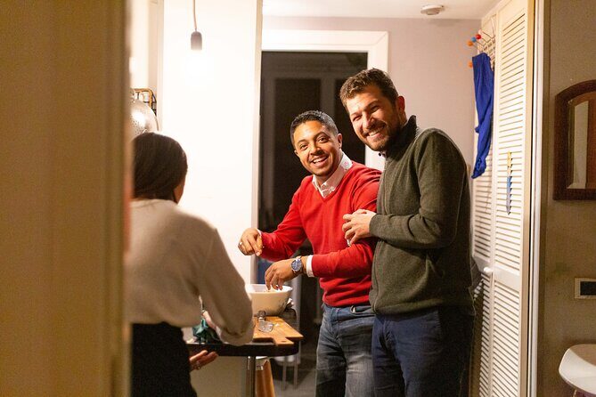 Cooking & eating with Locals in their home kitchen in Rome - FAQs