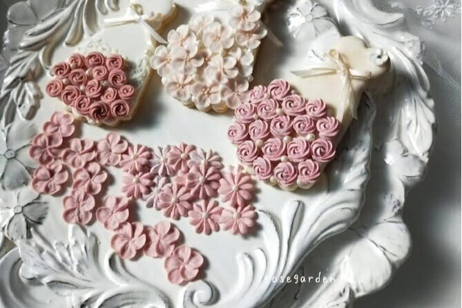 Cooking experience to squeeze sakura with icing cream in Tokyo - An Authentic Taste of Japan’s Sweet Art: The Itinerary