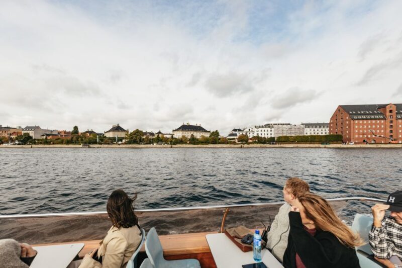 Copenhagen: Canal Cruise with Guide - FAQs