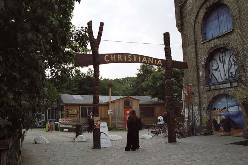 Copenhagen & Christiania : Guided Bike Tour in French - Analyzing the Experience in Detail