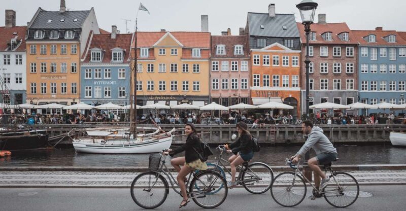 Copenhagen: Express Walk with a Local in 60 minutes - A Compact but Rich Introduction to Copenhagen