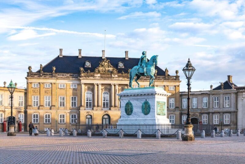 Copenhagen: Old Town and Nyhavn Private Family Tour - FAQs
