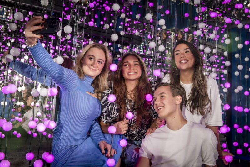 Copenhagen: THE TUBE Copenhagen Entrance Ticket - The Experience Staff and Guides