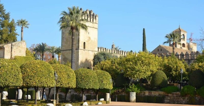 Cordóba: Gardens & Fortress of Catholic Monarchs Guided Tour - Who Should Book This Tour?