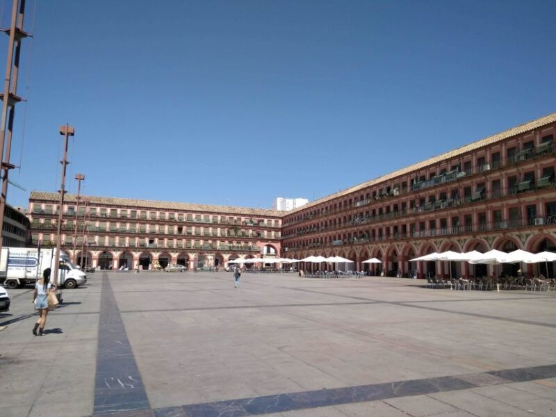 Córdoba Highlights Walking Tour - Authenticity and Guide Expertise