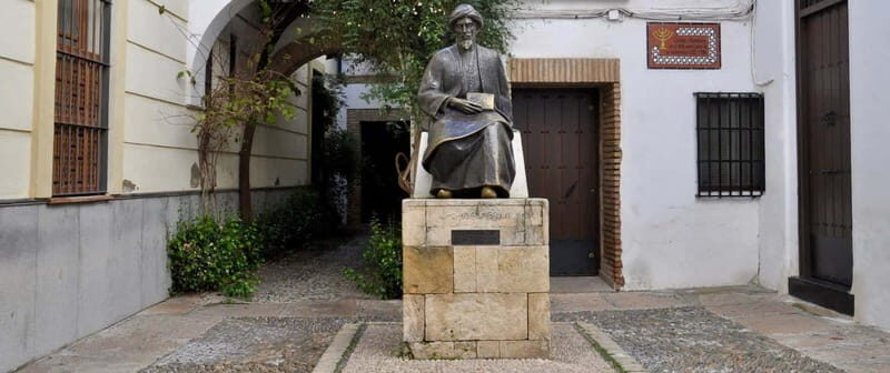 Córdoba: Historic Center, World Heritage Site + Alcázar - An In-Depth Look at the Tour