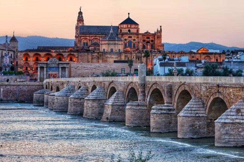 Cordoba: Old Town Private Walking Tour - Key Points