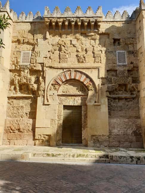 Córdoba: Private Walking Tour - Why This Tour Is Worth Considering