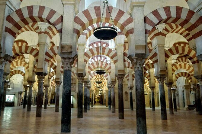 Cordoba tour Mosque-Cathedral & Jewish Quarter, max. 8 people - Practical Details: What to Expect