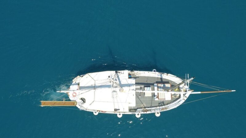 Corfu: Sunset Cruise on Classic Boat with Cocktails & Snacks - Key Points