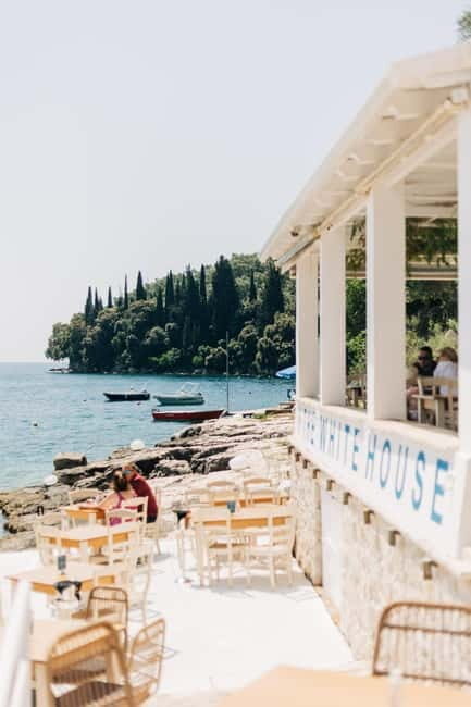 Corfu: The Durrells' White House Dining Experience - Key Points