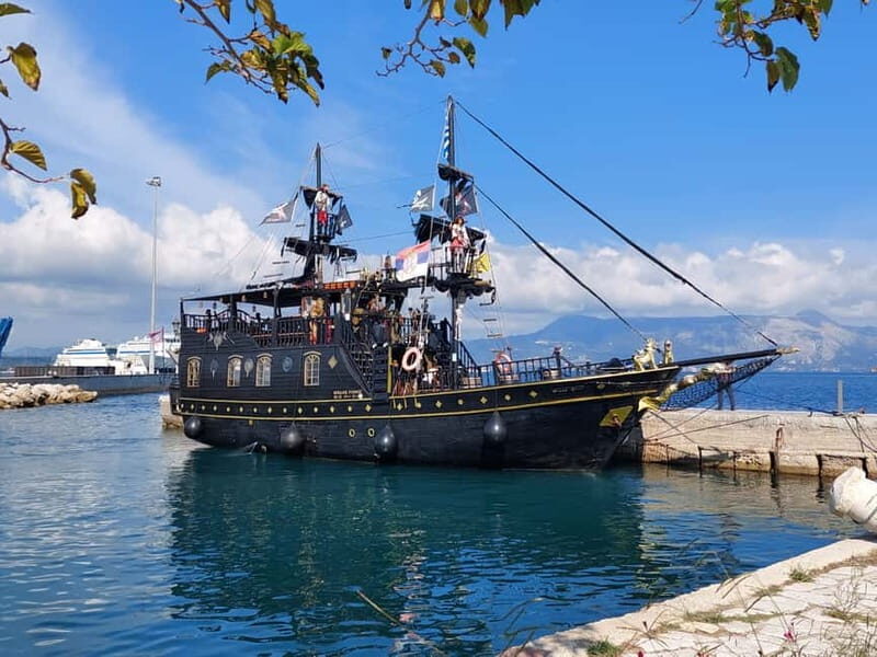 Corfu Town: 75 min. Pirate Ship Cruise around Corfu town - What You Can Expect on the Cruise