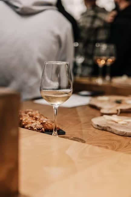 Corfu: Wine Tasting with 5 native grape varieties. - Key Points