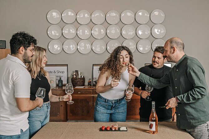 Corfu: Wine Tasting with 5 Native Grape Varieties. - Key Points