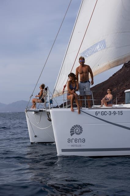 Corralejo: Adults-Only Catamaran Day Trip to Lobos Island - FAQ