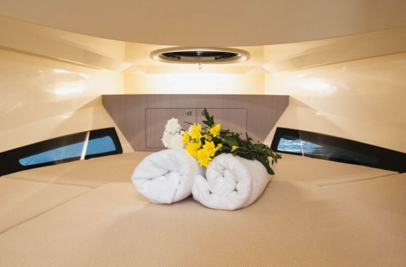 Corralejo: Speedboat Cruise to Beaches with Fruit and Drinks - Authenticity & Value