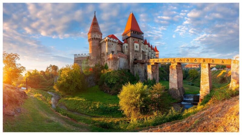Corvin castle: 1 day car tour from Oradea - Key Points