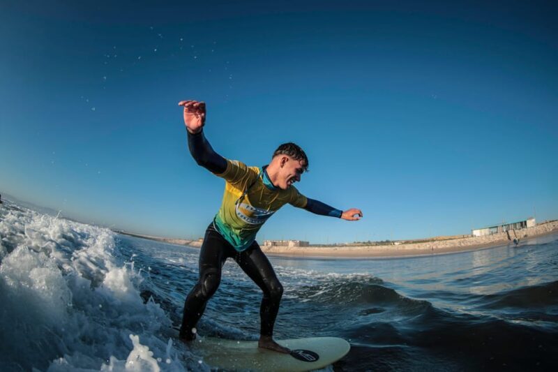 Costa da Caparica: Sunset Surf Lesson - Key Points