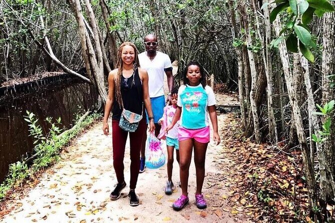 Costa Esmeralda 5 en 1 - Frequently Asked Questions