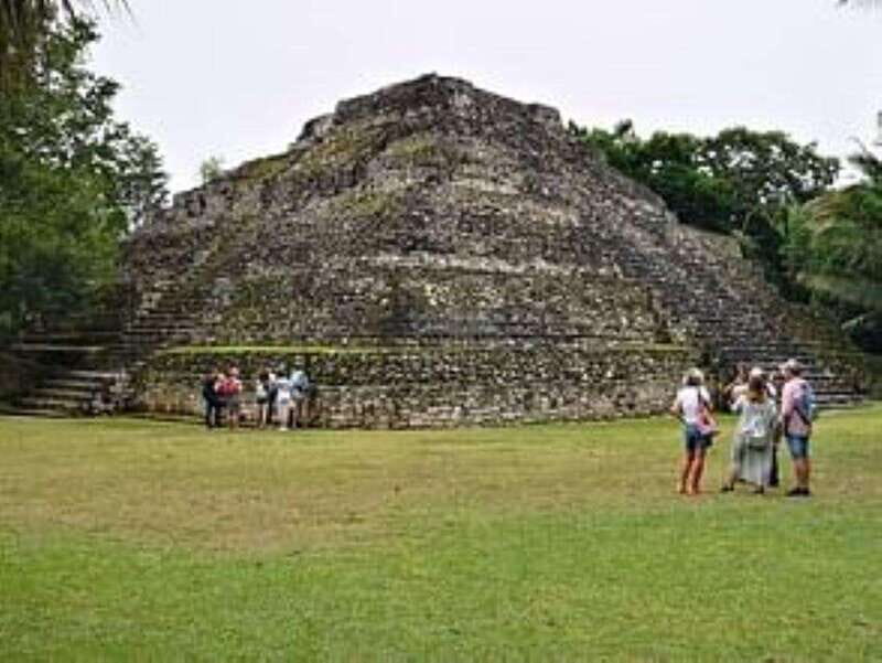 Costa Maya: Chacchoben Mayan City and Bacalar Lagoon Tour - Key Points