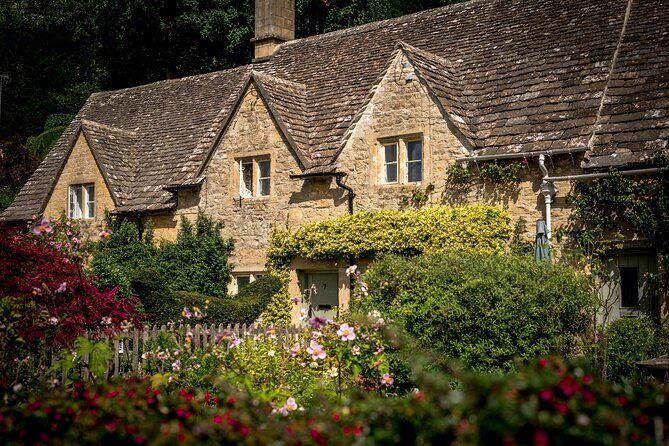 Cotswolds Village Private Car Tour and Photoshoot - The Sum Up