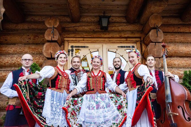 Cottage Style Evening with Folk Show and Traditional Feast from Krakow - An In-Depth Look at the Experience