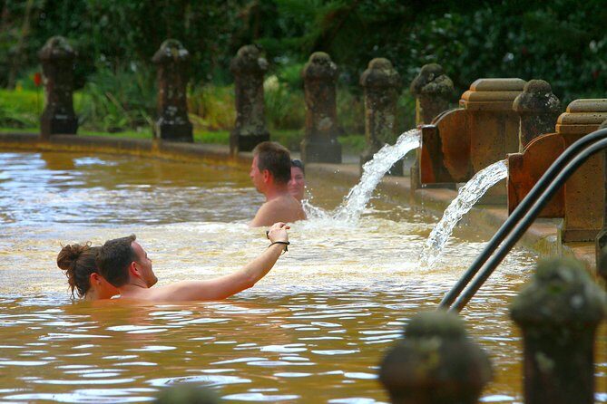 Couples PRIVATE Hybrid 4X4 Tour - Furnas (Inc Hot Springs and 3 Course Lunch) - FAQ