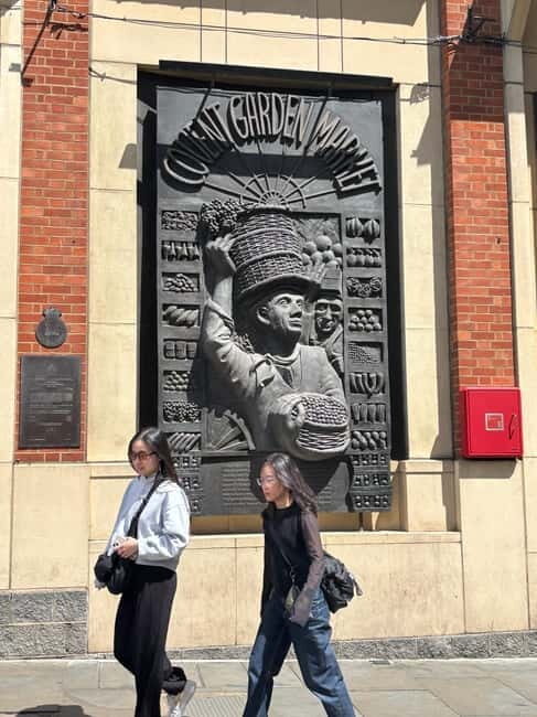 Covent Garden Tour; ghosts and theaters with tarot cards at the end - Key Points