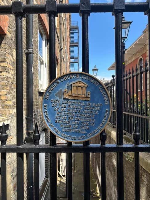 Covent Garden Tour; ghosts and theaters with tarot cards at the end - A Detailed Look at the Covent Garden Ghosts & Theaters Tour