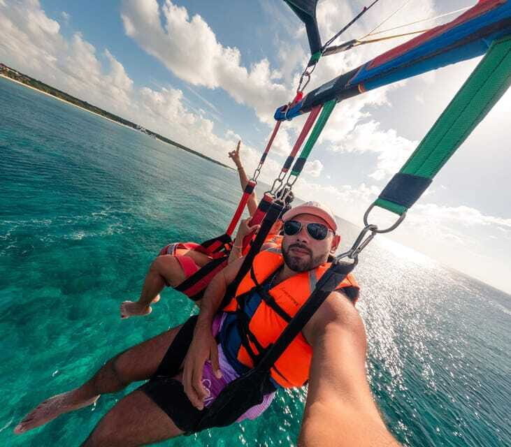 Cozumel: Best Parasailing Experience + Locker - FAQ