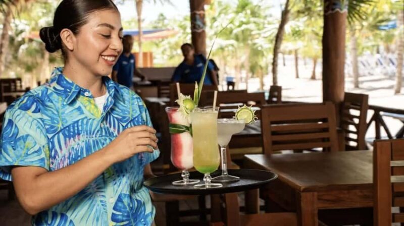 Cozumel: KUZÁ Deluxe Pass with Buffet, Open Bar & Activities - Key Points