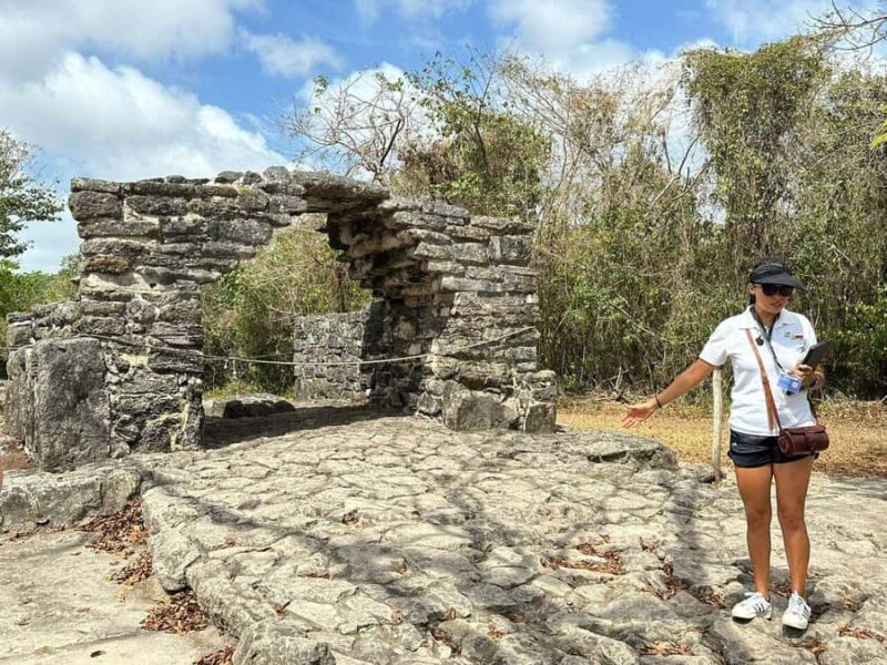 Cozumel Mayan Tasting and San Gervasio Archaeological Site - Exploring Local Markets and Iconic Monuments