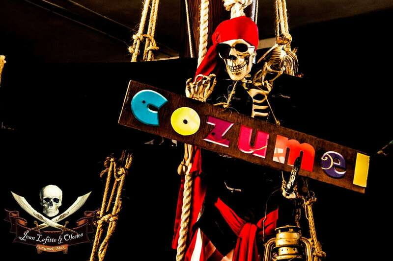 Cozumel: Pirate Ship Cruise with Open Bar, Dinner, and Show - Authenticity and Atmosphere: A Pirate Adventure