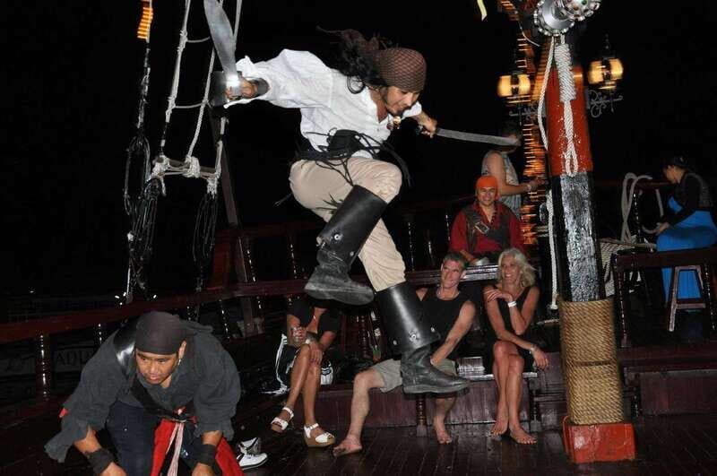 Cozumel: Pirate Ship Cruise with Open Bar, Dinner, and Show - Who Should Consider This Experience?