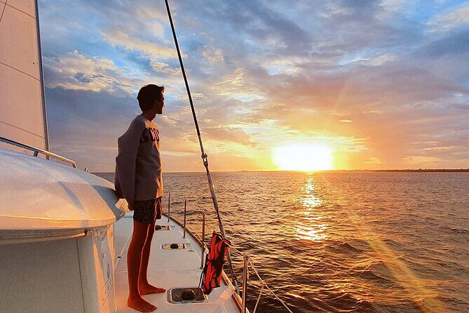 Cozumel Sunset Private Catamaran Adventure - Cozumel Sunset Private Catamaran Adventure: A Relaxed Yet Luxurious Evening on the Water
