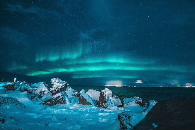 Cozy Northern Lights Tour with Icelandic Treats and Liquor - The Value for Money