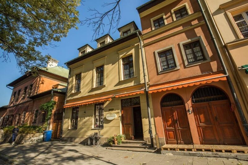 Cracow: Kazimierz Jewish Quarter Walking Tour - Exploring Krakow’s Kazimierz: What’s Included and What to Expect