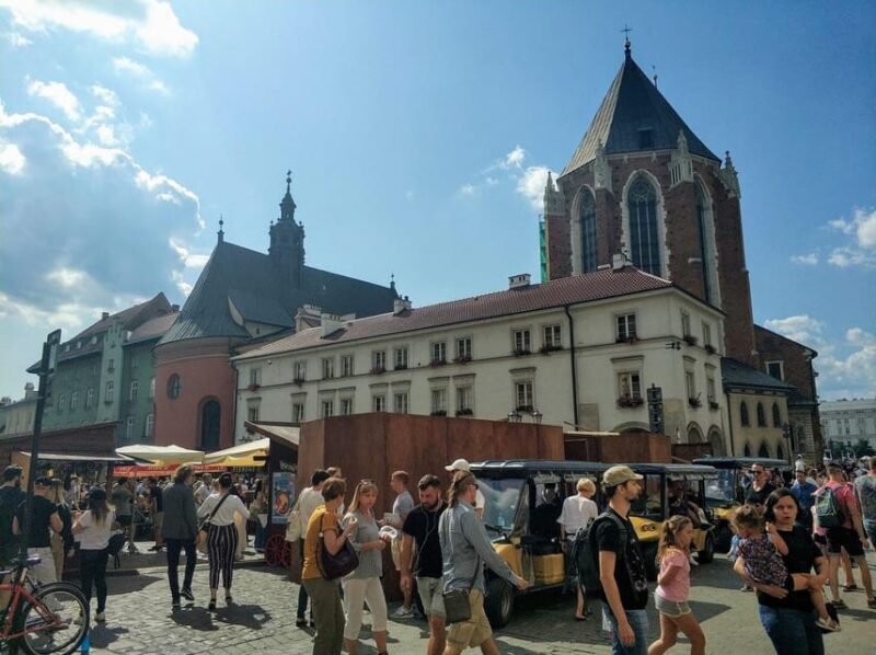 Cracow: Private City Highlights Sightseeing Car Tour - Who Should Consider This Tour?