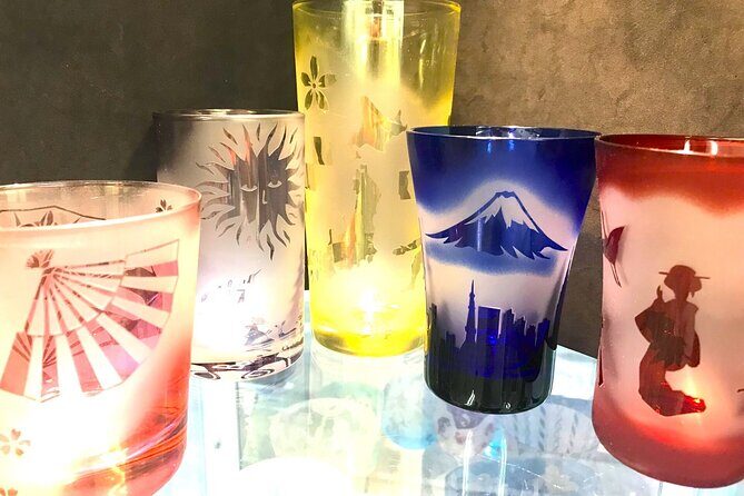 Create your Glass Artwork with Japanese Motifs in Tokyo - Key Points