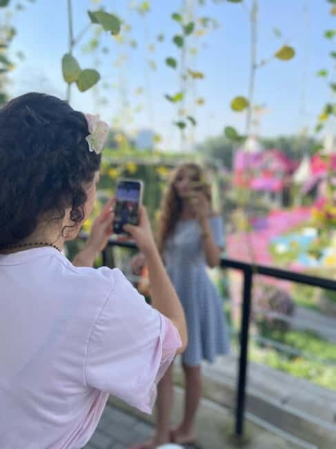 Creative Portraits in Berlins Streets - Key Points