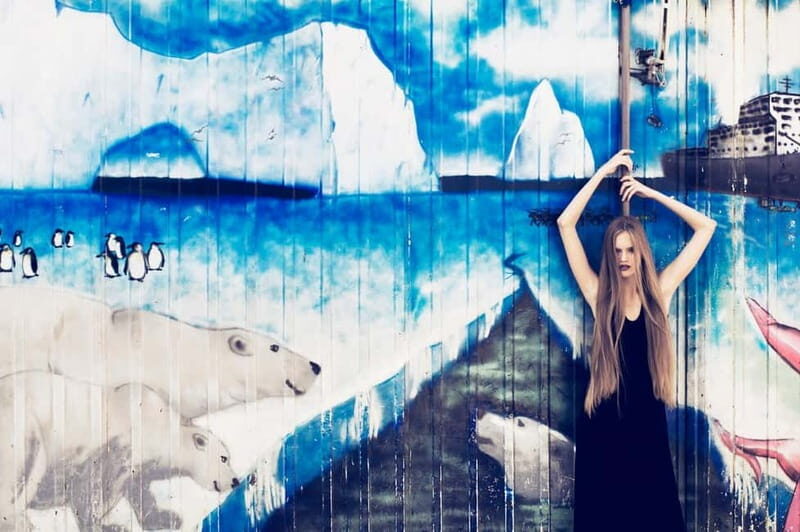 Creative Portraits in Berlins Streets - A Close Look at the Experience