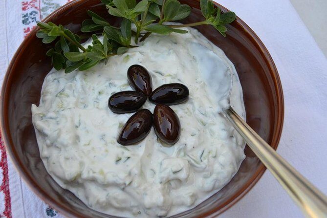 Cretan Cooking Class and Dinner: Evening in a Rethymno Home - Who Would Enjoy This Tour?