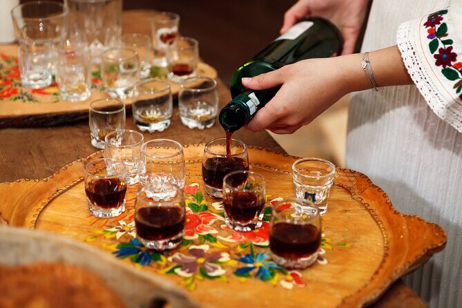 Croatian Folklore Show Live Performance Experience - Who Is This Tour Best Suited For?