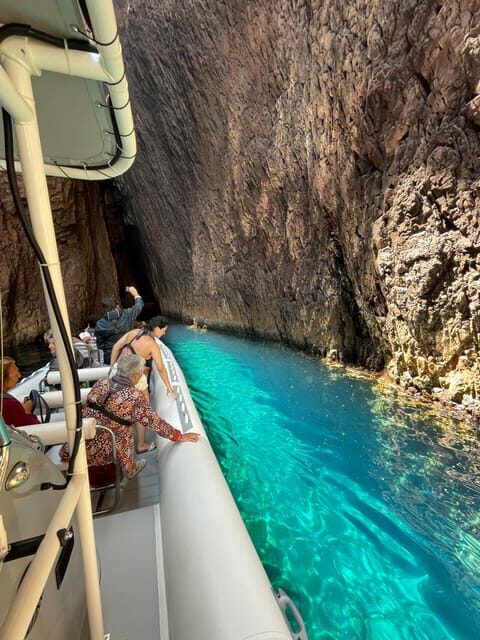 Croisière Scandola Piana Girolata Baignade bateau 12 places - A deep dive into the tour experience