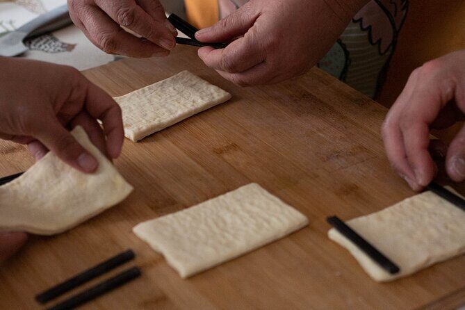 Croissants Baking Class near Eiffel Tower - FAQ