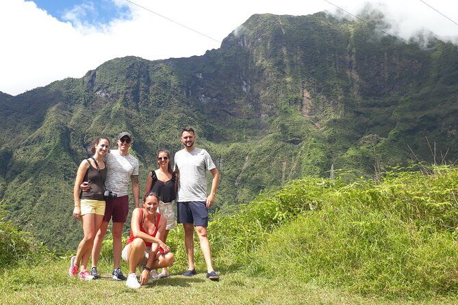 Crossing Island of Tahiti 4x4 Mountain, Waterfall, River, Basins - Crossing the Island of Tahiti in a 4x4: Mountain Trails, Waterfalls, and Natural Basins