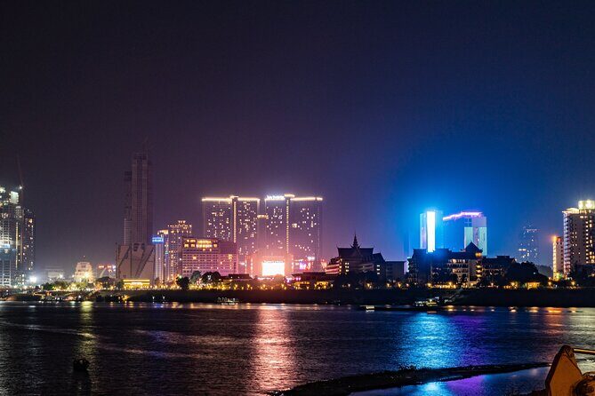 Cruise and Dine along the Phnom Penh Skyline - An Honest Breakdown of the Experience