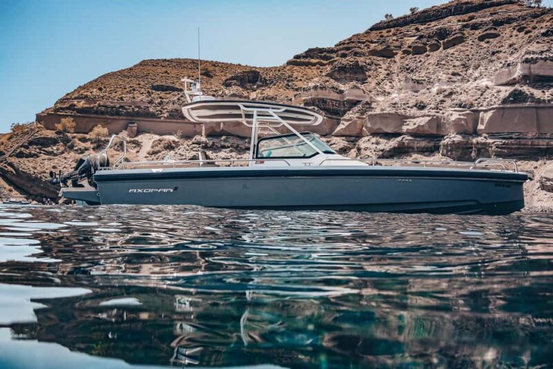 CRUISE AROUND SANTORINI IN STYLE AND SPEED - An Honest Look at the Santorini Speedboat Experience
