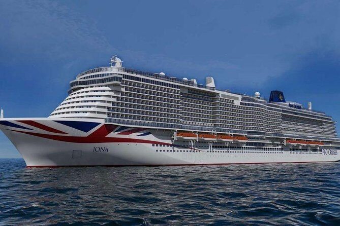 Cruise Ship driver guided tours - Engaging with England’s Highlights: A Review of the Cruise Ship Driver-Guided Tours